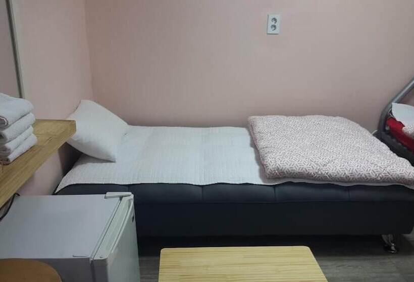 ペンション Mk Liberty House