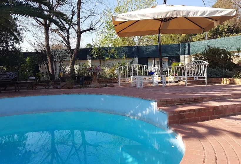 پانسیون Sleep Eezy Cottages