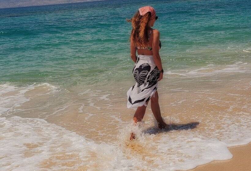 Studios Vrettos Beachfront