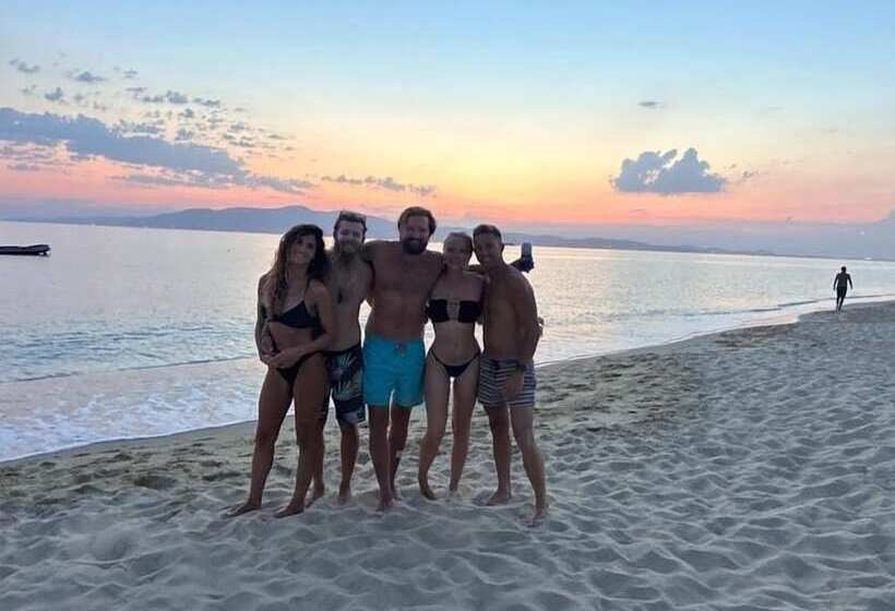 Studios Vrettos Beachfront