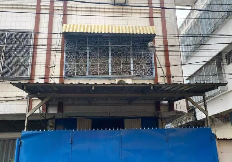 هتل Bulusaraung Homestay Makassar