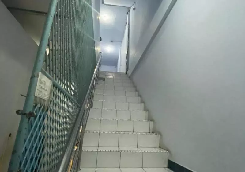 هتل Bulusaraung Homestay Makassar