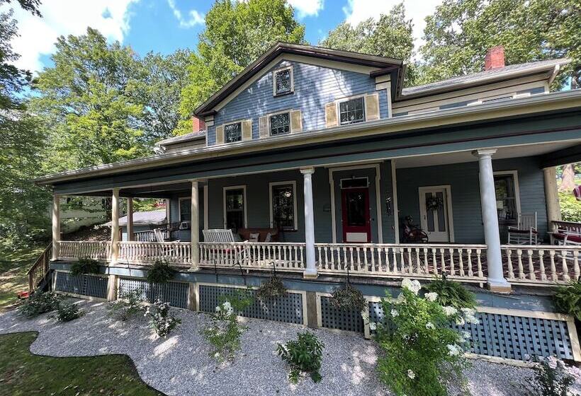 Highland Bed & Breakfast