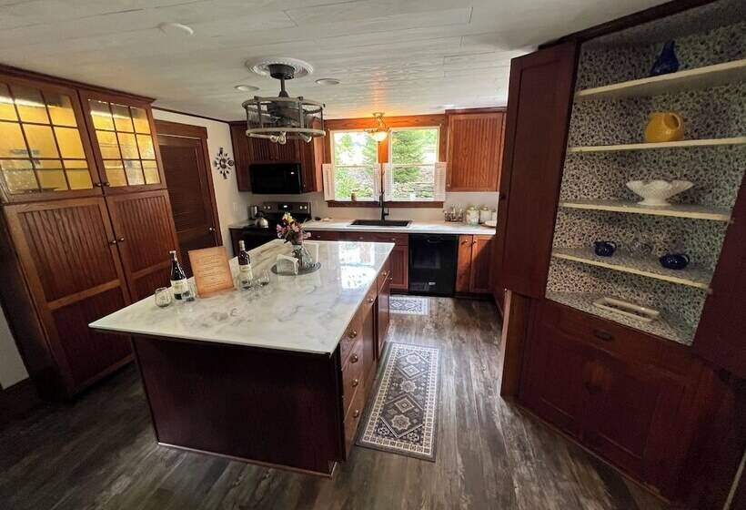 Highland Bed & Breakfast