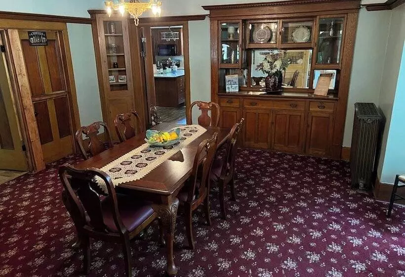 Highland Bed & Breakfast