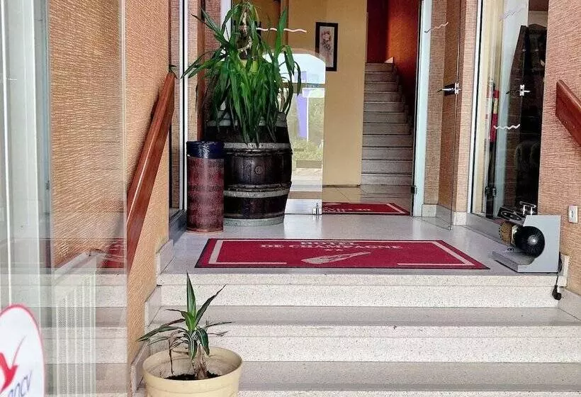 Hotelli De Champagne