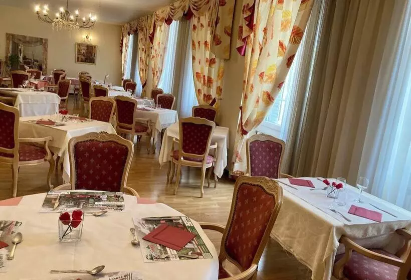 Hotelli De Champagne