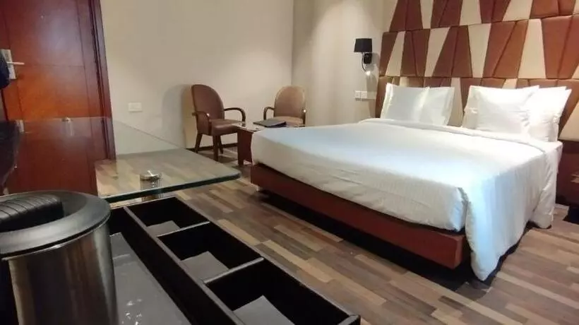ホテル Adiva Residency Beacon, Grant Road,mumbai