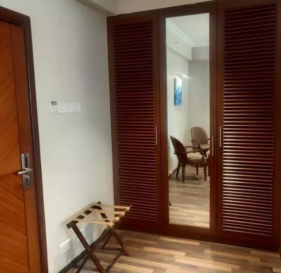 ホテル Adiva Residency Beacon, Grant Road,mumbai
