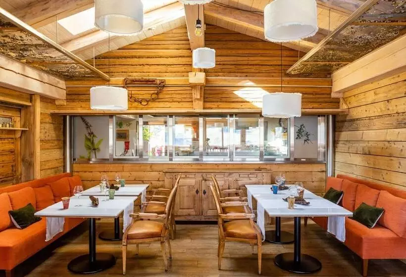 Hotelli Le Hameau De Mon Père