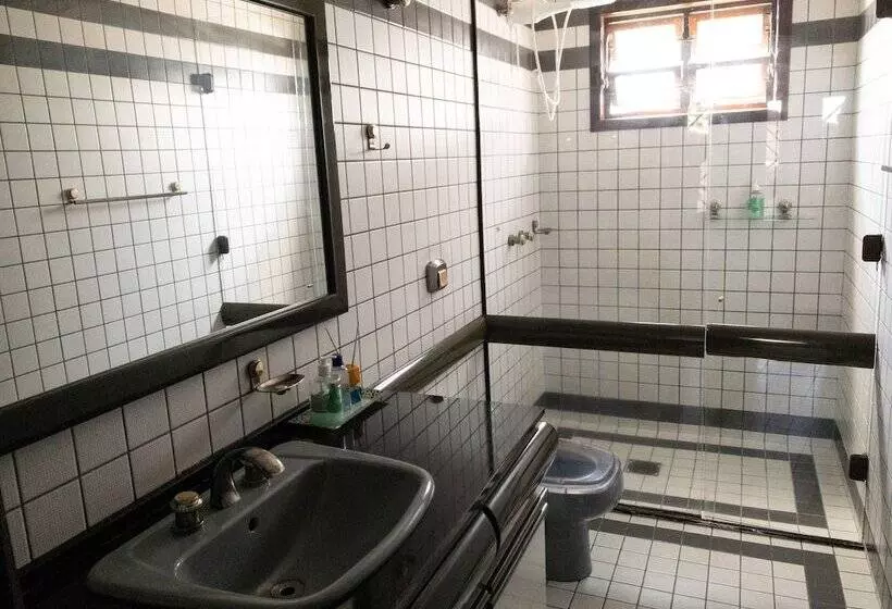 Hotelli Pousada Dririos House