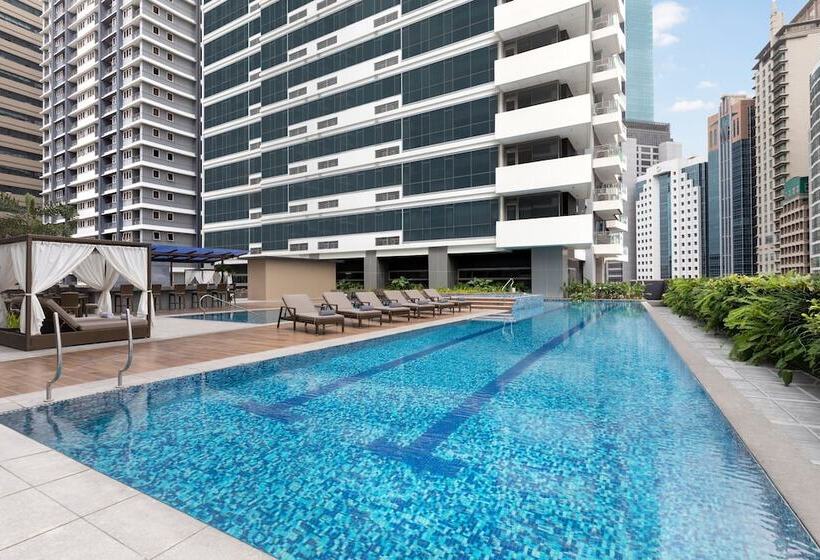 בית מלון כפרי The Westin Manila