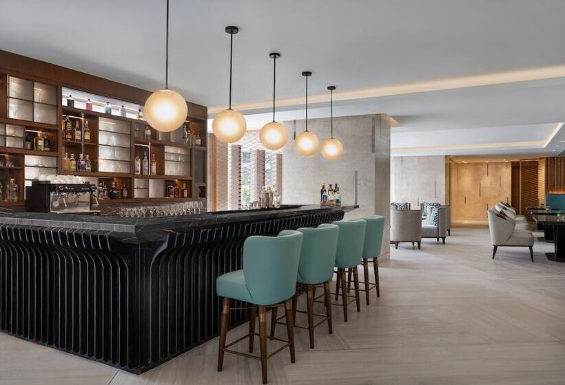 בית מלון כפרי The Westin Manila