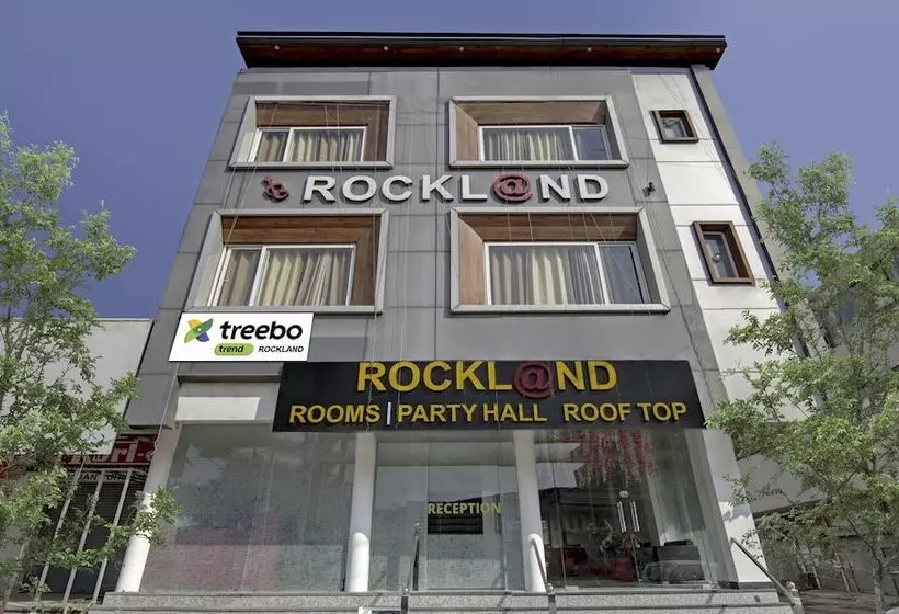 ホテル Treebo Rockland, Zirakpur