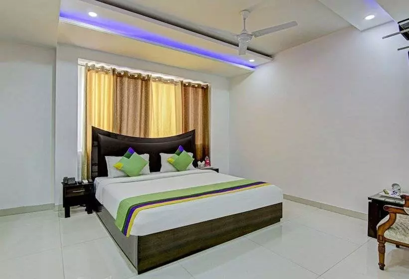 ホテル Treebo Rockland, Zirakpur