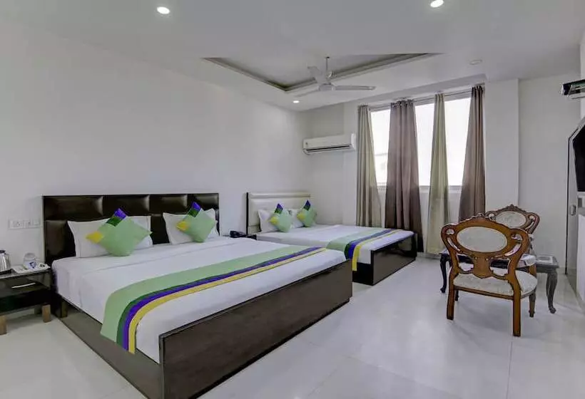 ホテル Treebo Rockland, Zirakpur