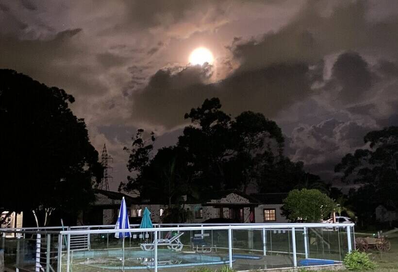 Pousada Haras Trevo De Ferro, Praia, Piscina E Campo