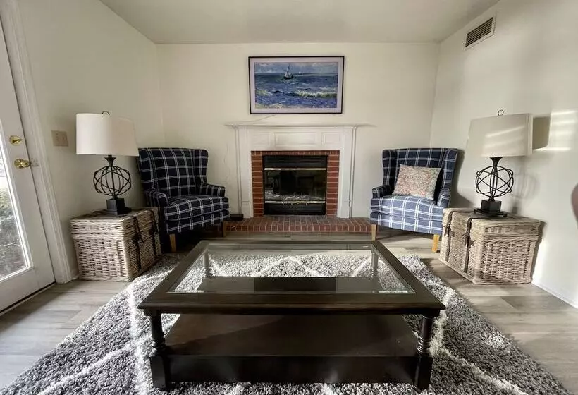 The Alex Furnished Rentals