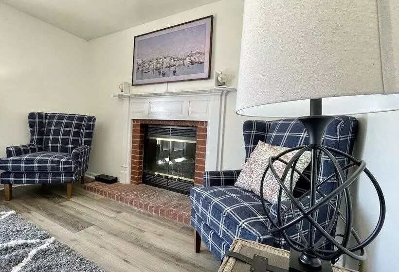 The Alex Furnished Rentals