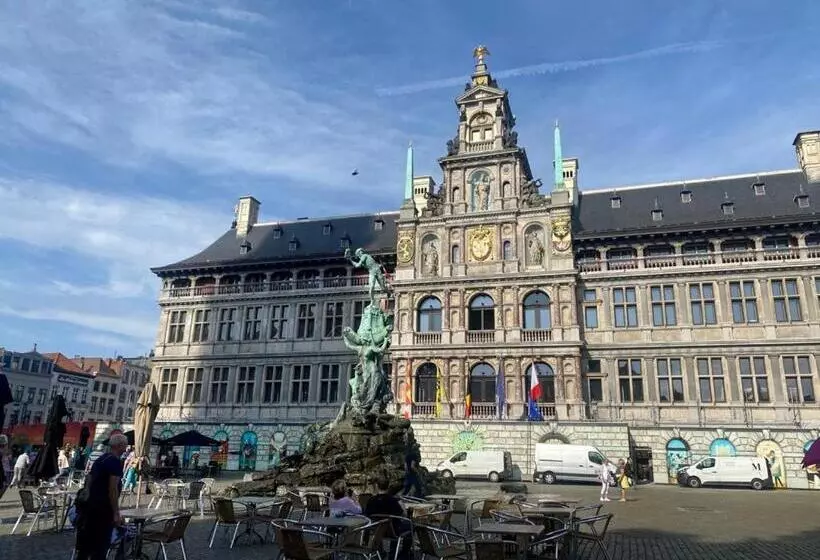 Antwerp City Hostel