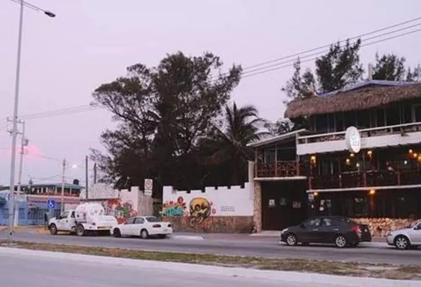 Azul Hotel & Restaurante