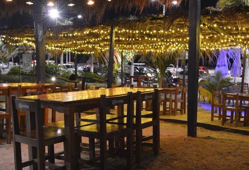 Azul Hotel & Restaurante