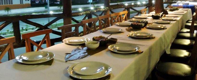 Azul Hotel & Restaurante