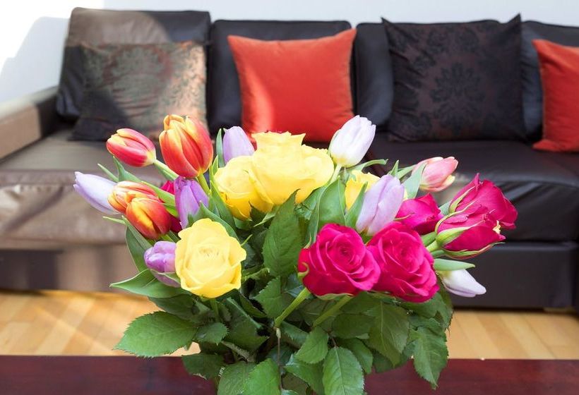 Club Living  Euston & Regents Park