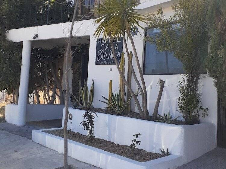 هتل Casa Blanca San Miguel