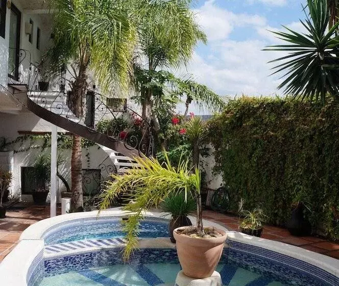 هتل Casa Blanca San Miguel