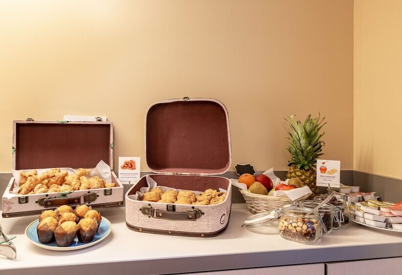 هتل Colectia Urumea