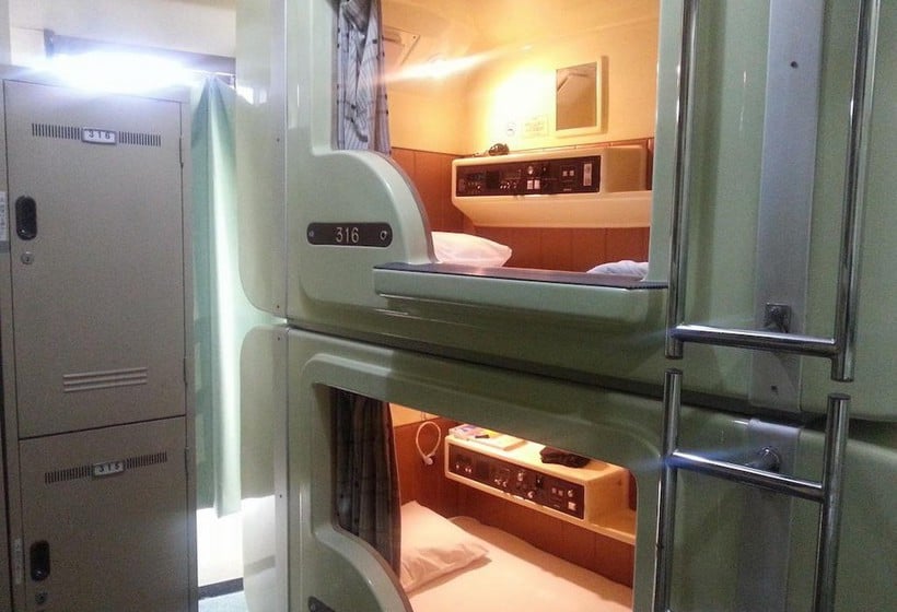 Kapsül Otel Capsule Kinuyahotel Ikebukuro  Men Only