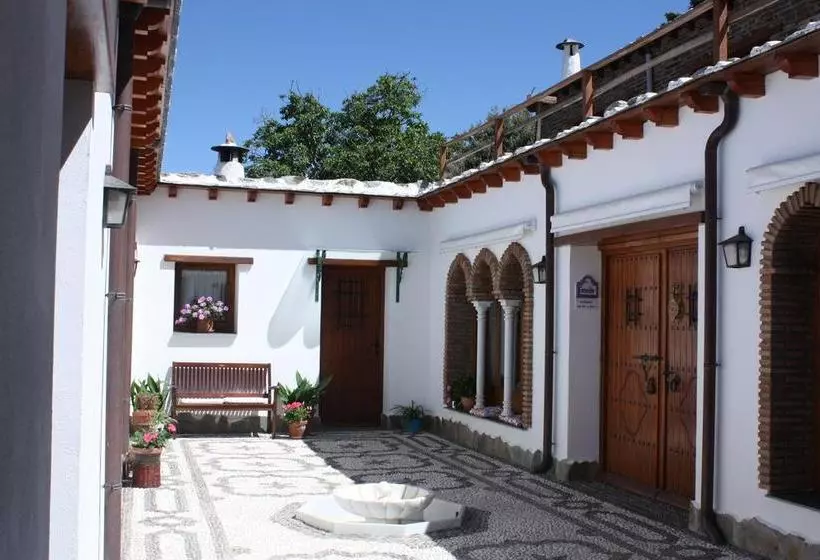 ホテル El Castañar Nazari Adults Only