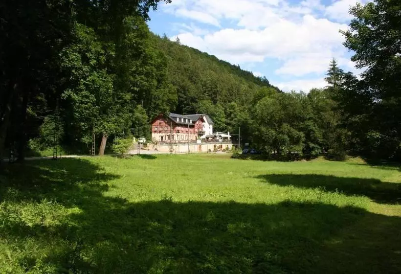 Hotelli Forsthaus