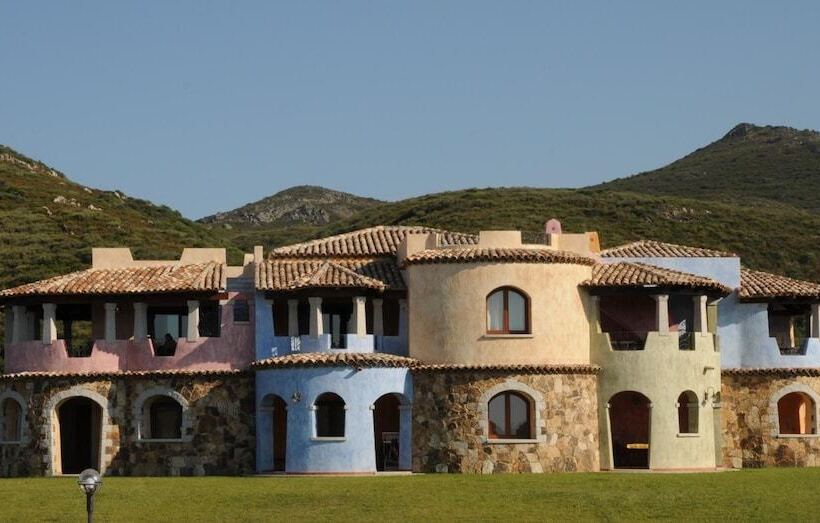Отель Il Borgo Di Punta Marana