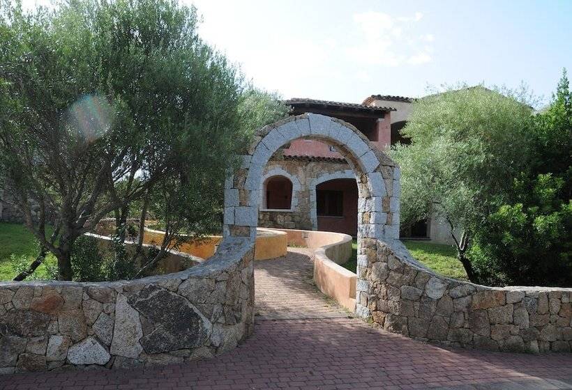 Отель Il Borgo Di Punta Marana