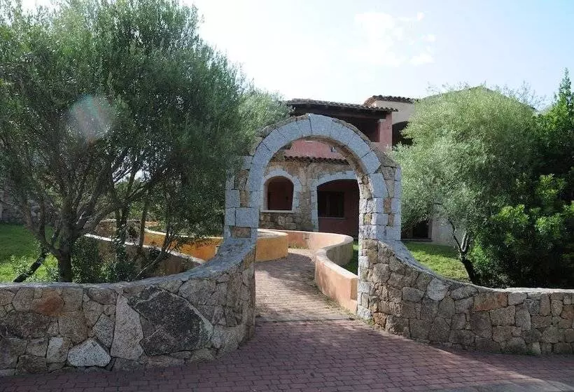 Hotelli Il Borgo Di Punta Marana
