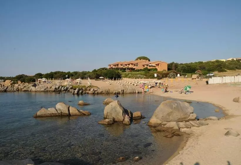 Hotelli Il Borgo Di Punta Marana