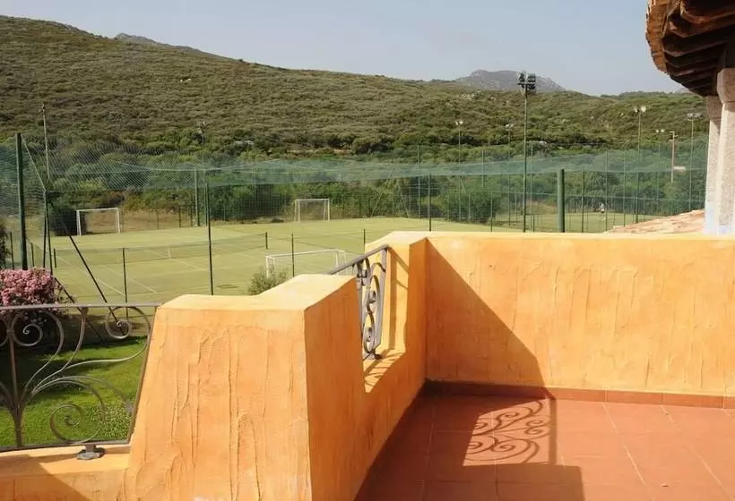 Hotelli Il Borgo Di Punta Marana