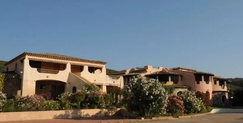 Hotelli Il Borgo Di Punta Marana