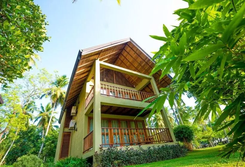 Hotelli Miracle Resorts & Villas
