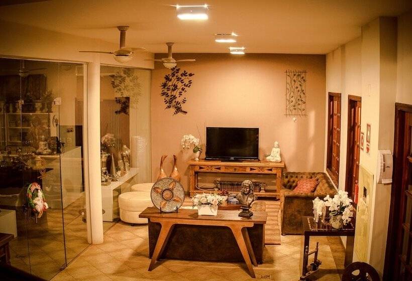 هتل Pousada Santa Rita