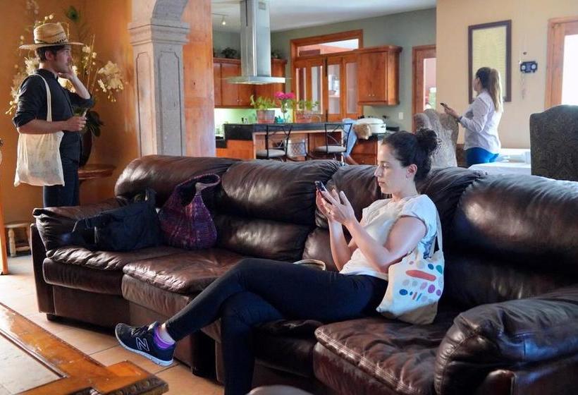 בית מלון כפרי Tadeo Inn Bed & Breakfast