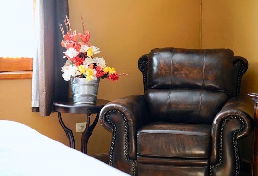 בית מלון כפרי Tadeo Inn Bed & Breakfast