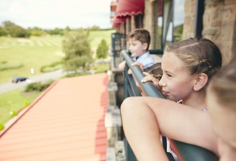 בית מלון כפרי The Celtic Manor Resort