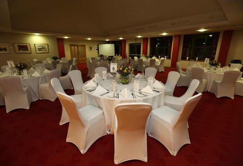 בית מלון כפרי The Celtic Manor Resort