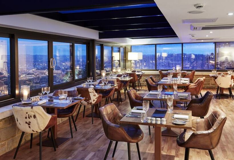 בית מלון כפרי The Celtic Manor Resort