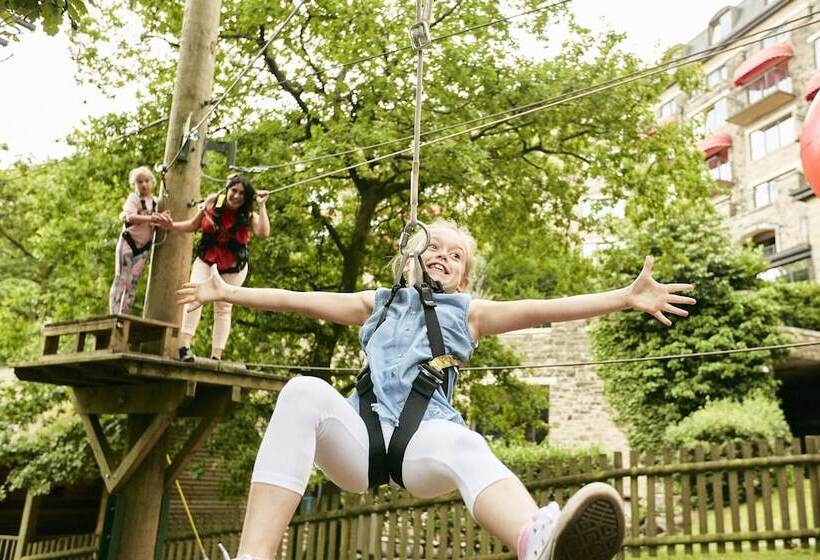 בית מלון כפרי The Celtic Manor Resort