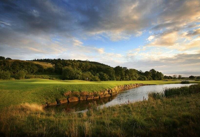 בית מלון כפרי The Celtic Manor Resort