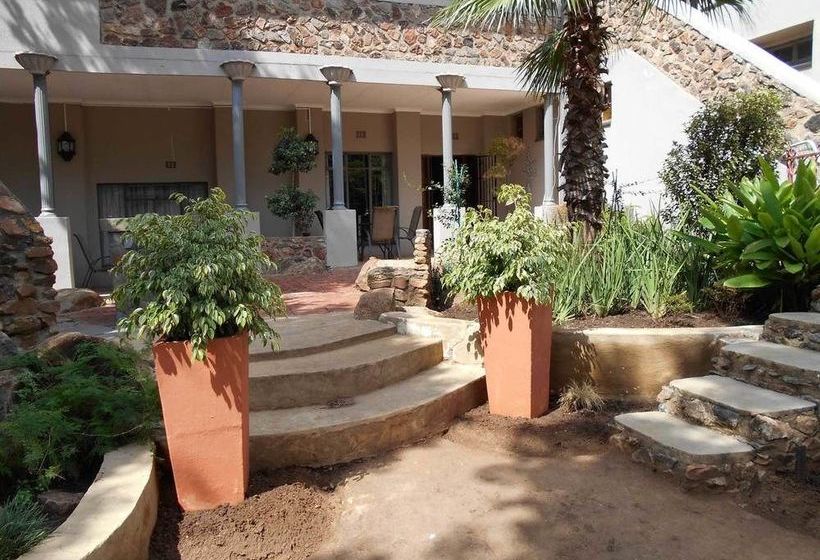 بنسيون @four Guest House Brits